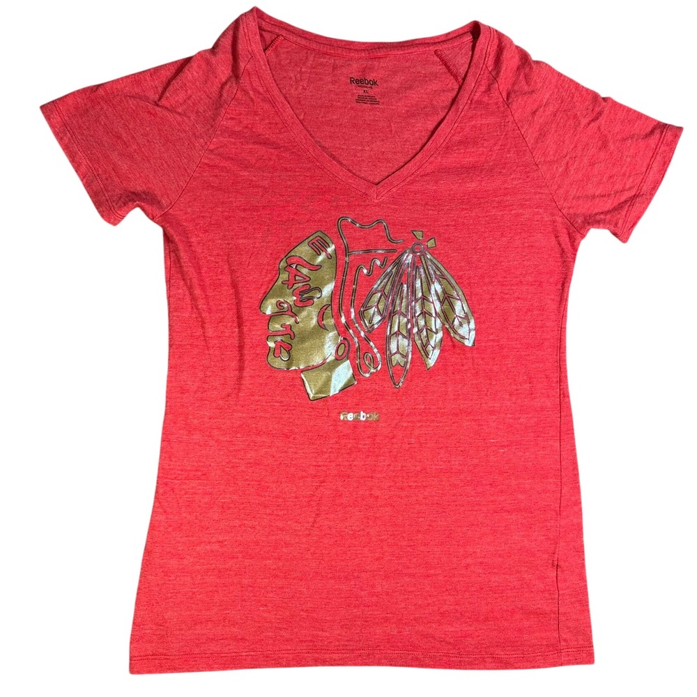Reebok Chicago Blackhawks Womens XL Red Gold Foil Graphic V-Neck T-Shirt NHL